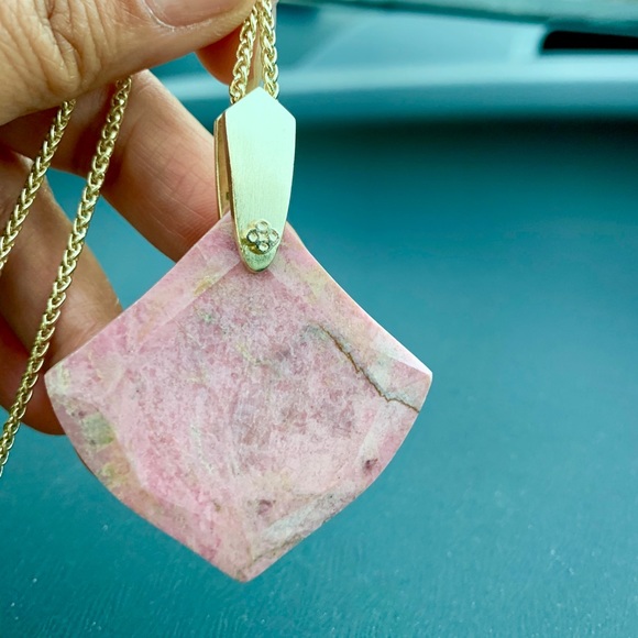 KENDRA SCOTT Aislinn Necklace - Picture 4 of 10